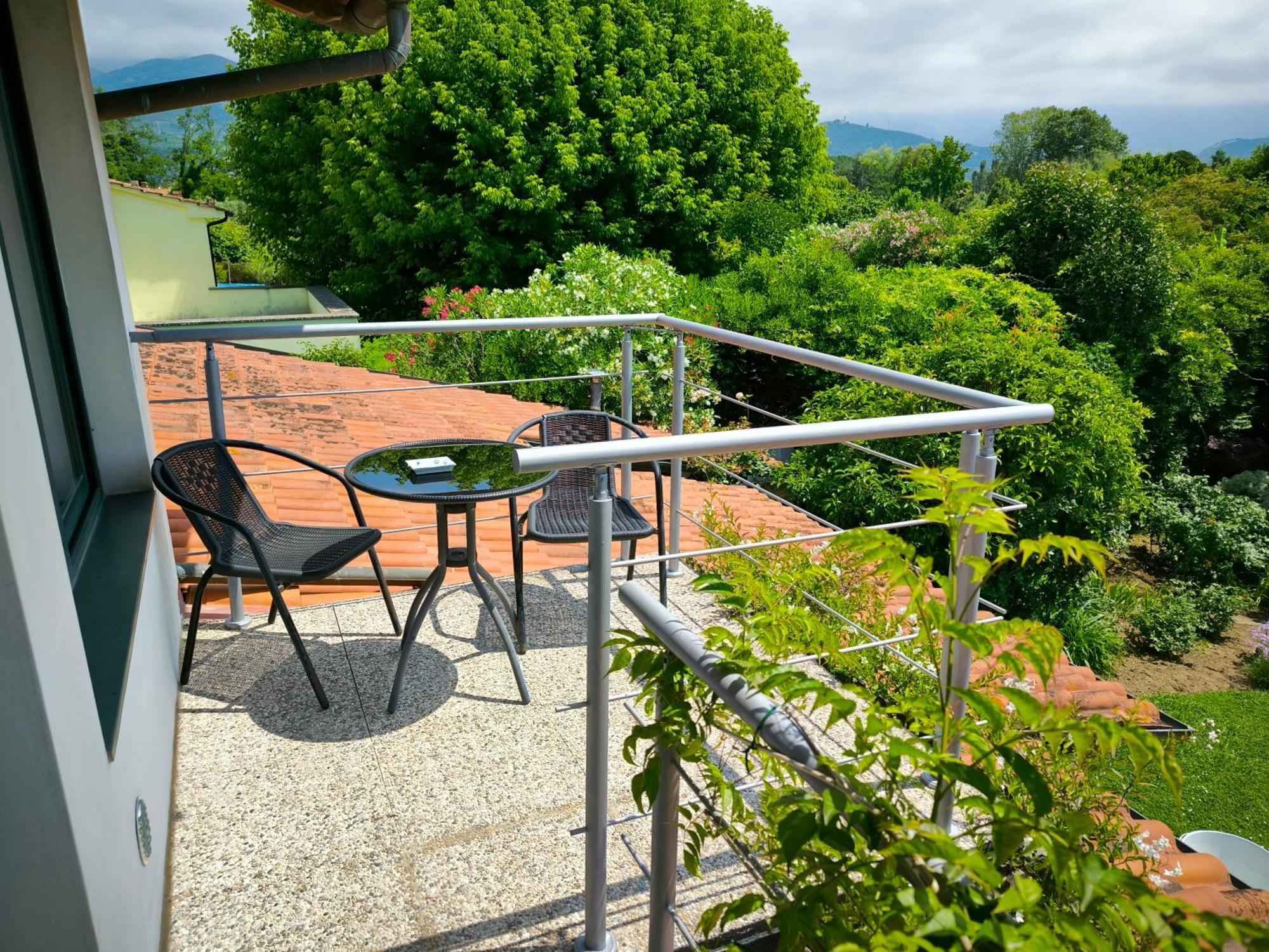 Versilia - Pietrasanta - Le Colmate Guesthouse ตอนฟาโน ภายนอก รูปภาพ