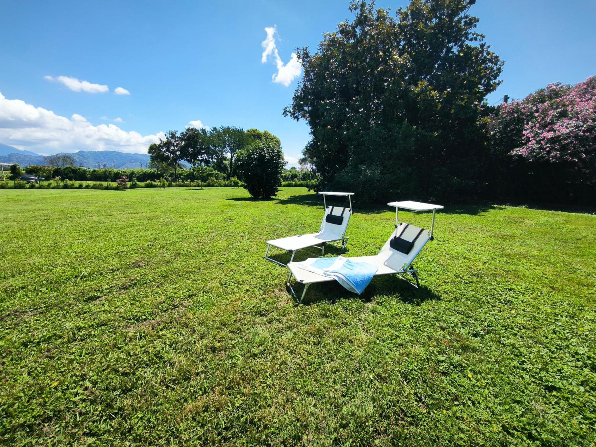 Versilia - Pietrasanta - Le Colmate Guesthouse ตอนฟาโน ภายนอก รูปภาพ