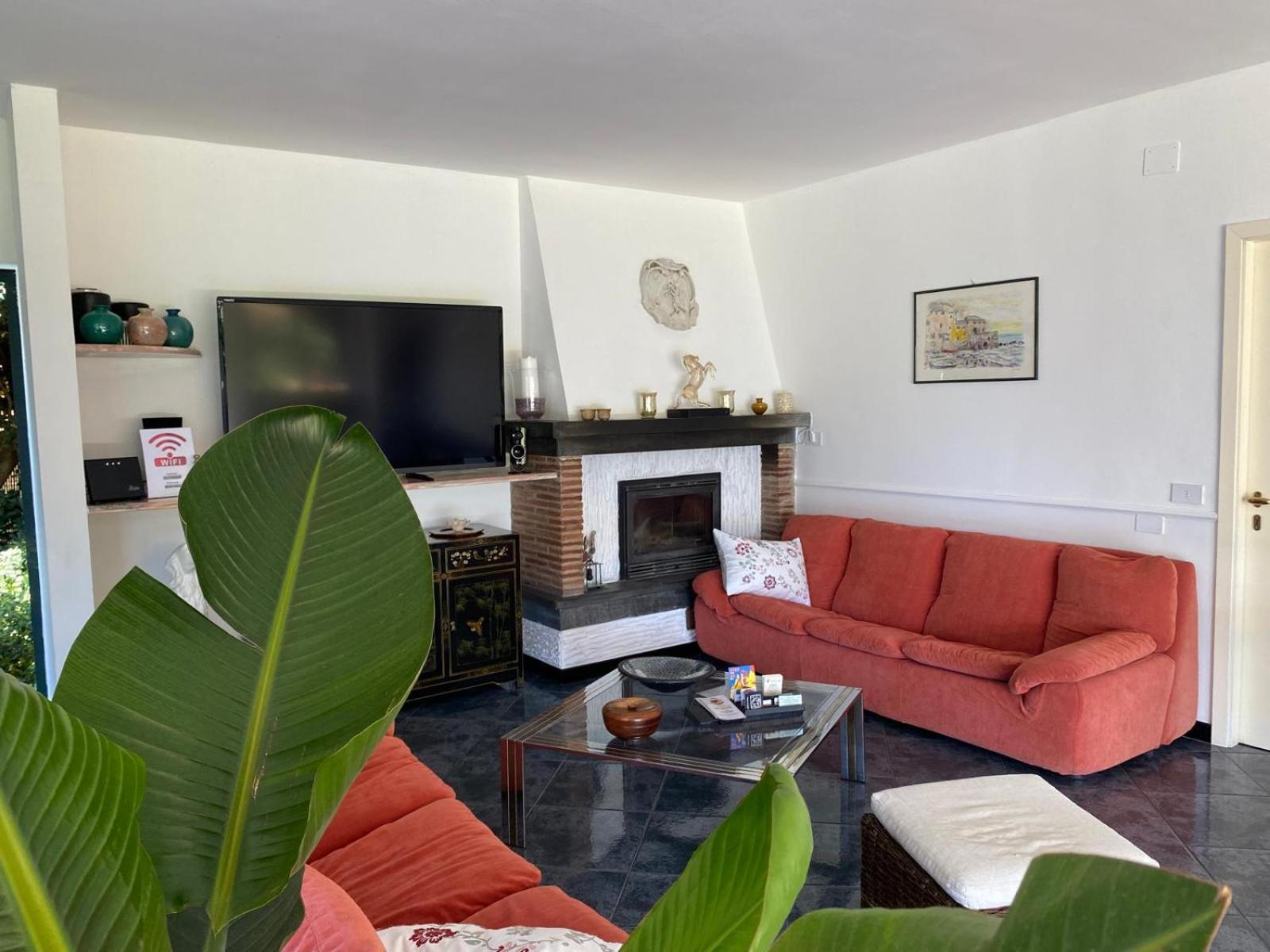 Versilia - Pietrasanta - Le Colmate Guesthouse ตอนฟาโน ภายนอก รูปภาพ